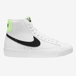 Nike Blazers Mid women’s size 7 / youth size 5.5